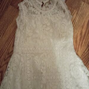 Beautees Little girls size 8 lace dress
